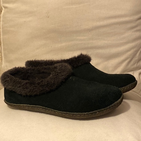 Columbia Shoes - Columbia Slippers - Women’s size 7 - Like New!